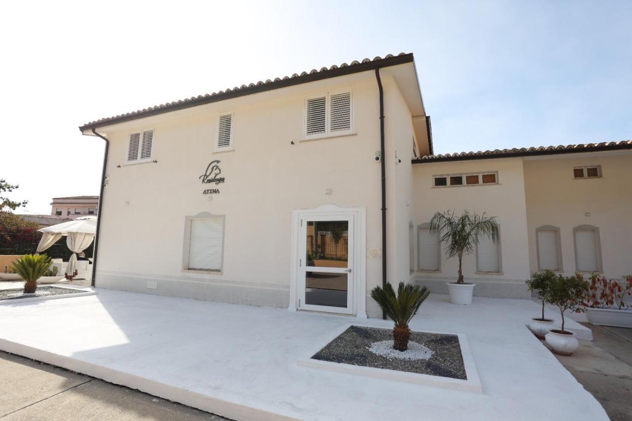 Residenza Atena โตรเปอา ภายนอก รูปภาพ