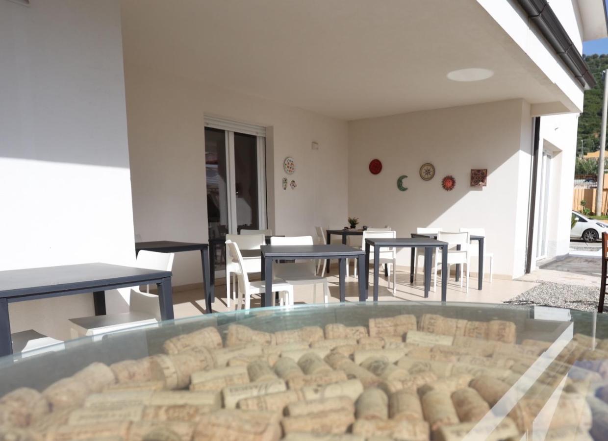 Residenza Atena โตรเปอา ภายนอก รูปภาพ