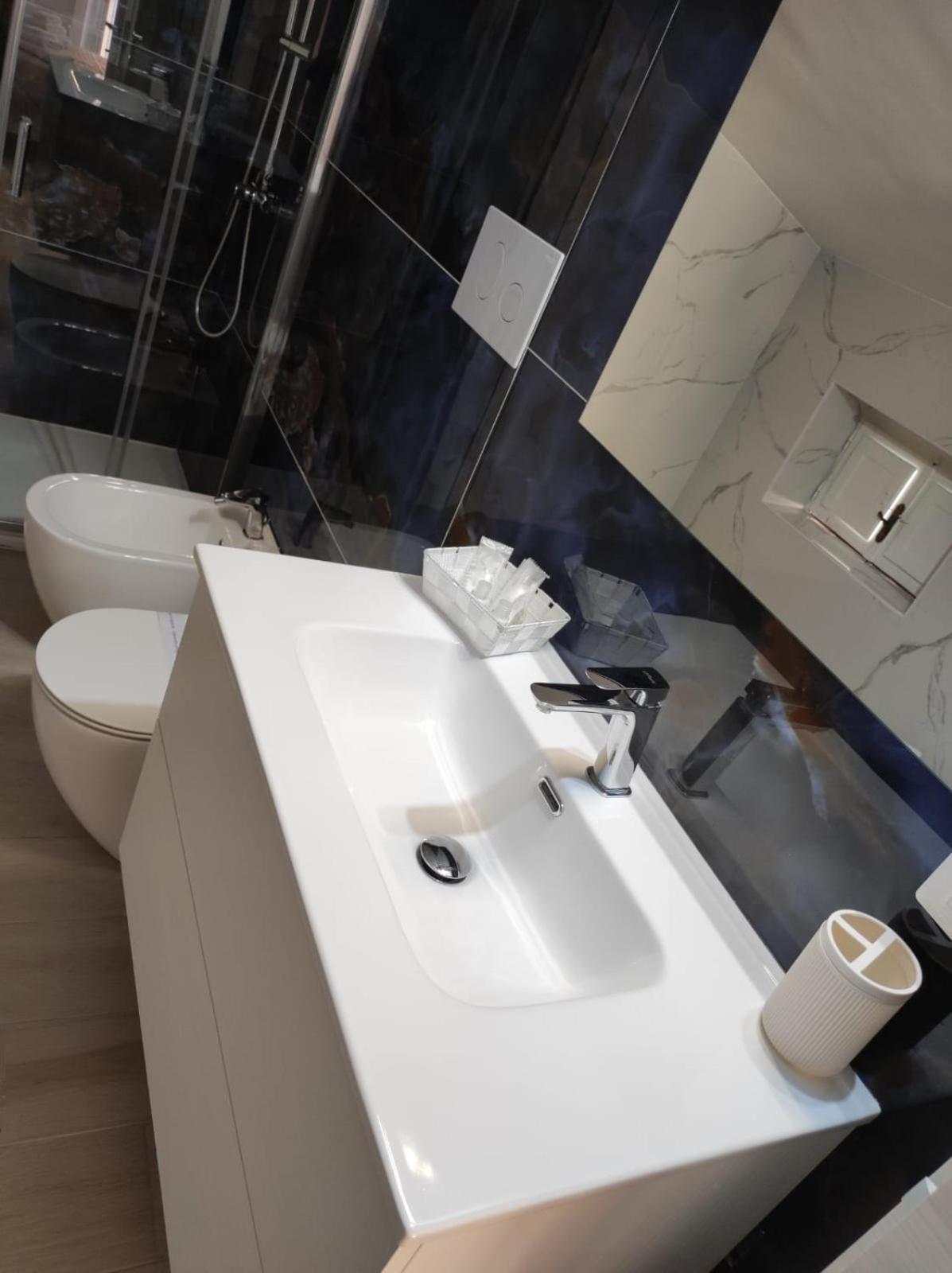 Residenza Atena โตรเปอา ภายนอก รูปภาพ