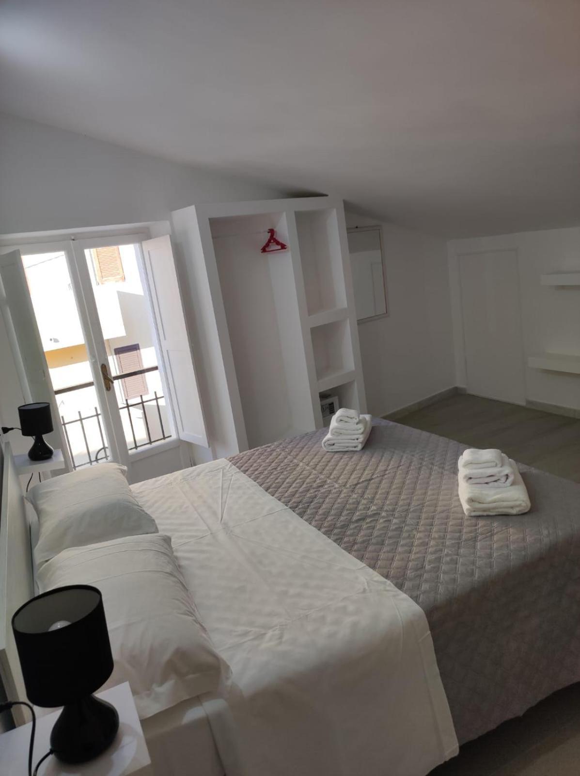 Residenza Atena โตรเปอา ภายนอก รูปภาพ