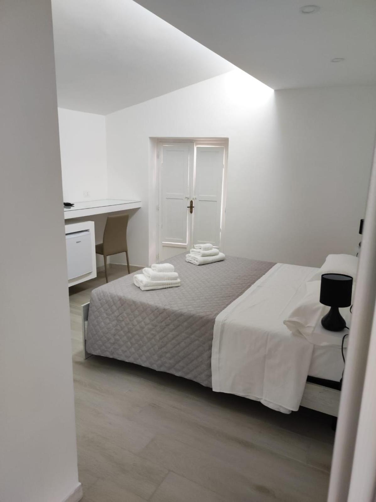 Residenza Atena โตรเปอา ภายนอก รูปภาพ