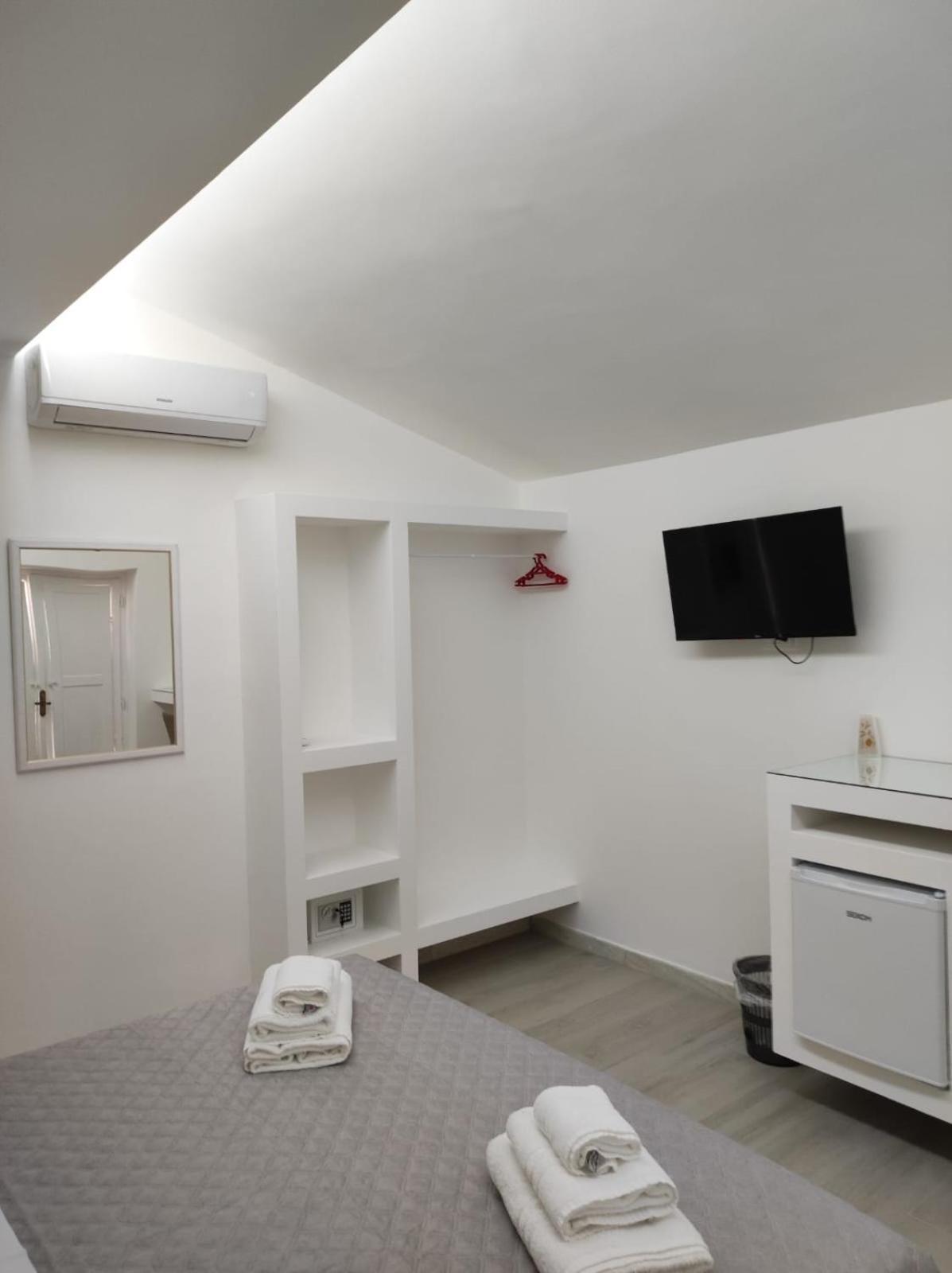 Residenza Atena โตรเปอา ภายนอก รูปภาพ