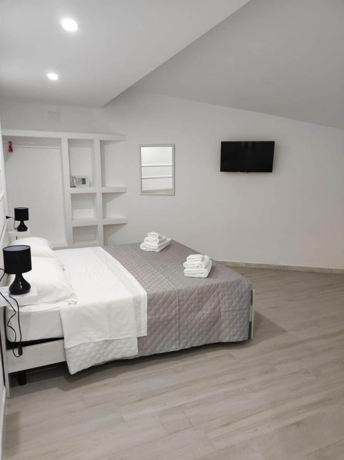 Residenza Atena โตรเปอา ภายนอก รูปภาพ